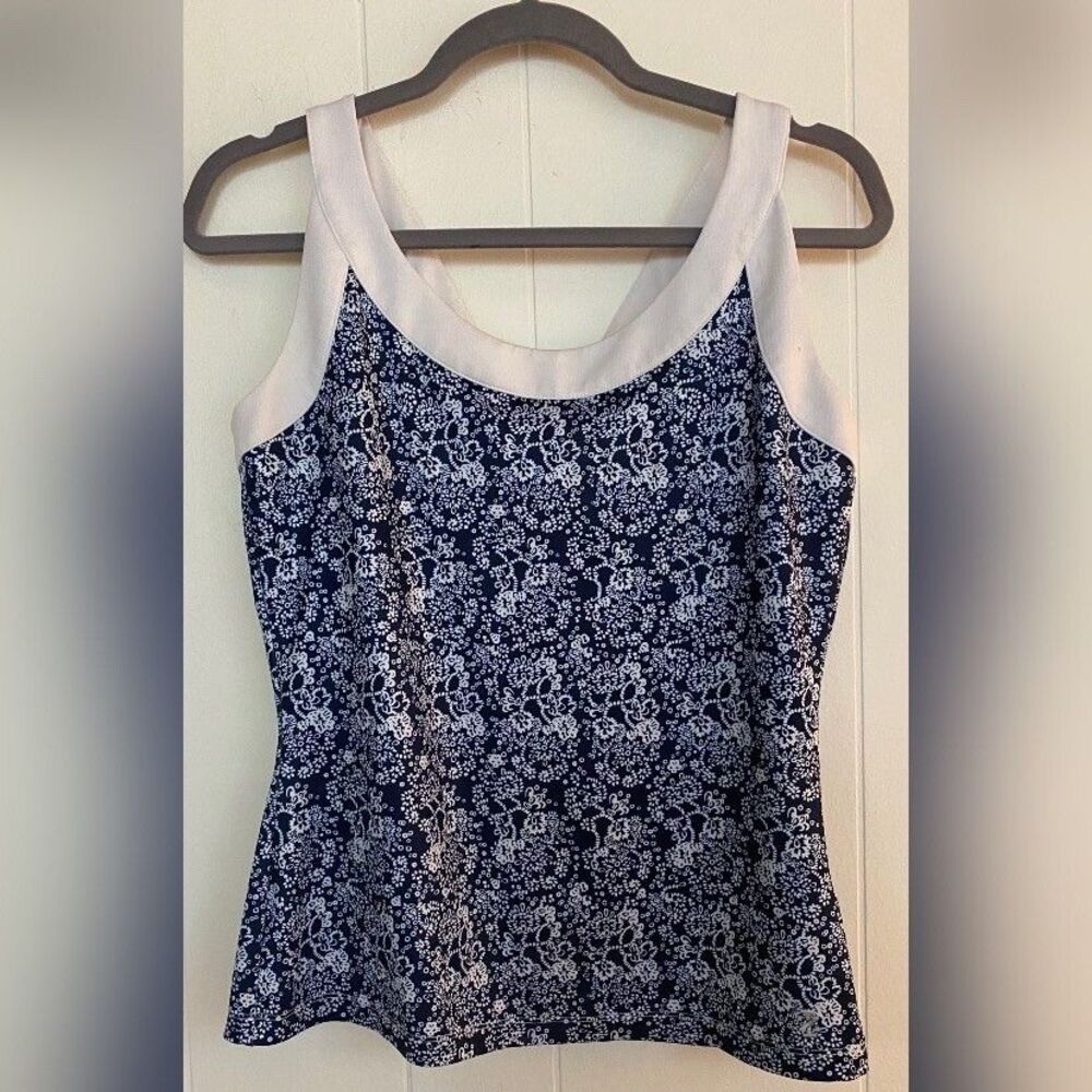 Izod Top Women’s Small Blue White Golf Floral Trim Bow